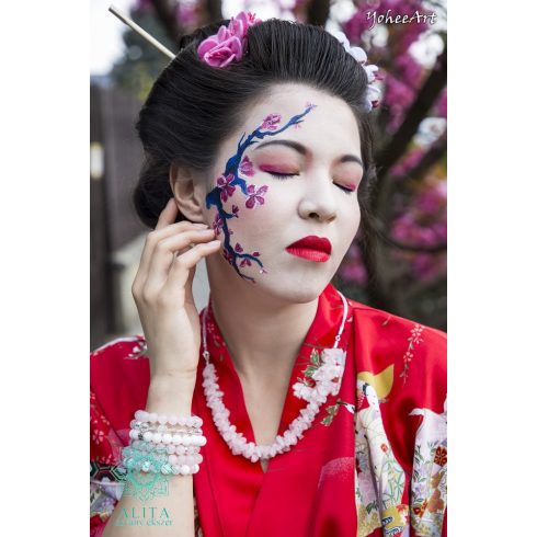 rozsakvarc-ametiszt-asvany-karkoto